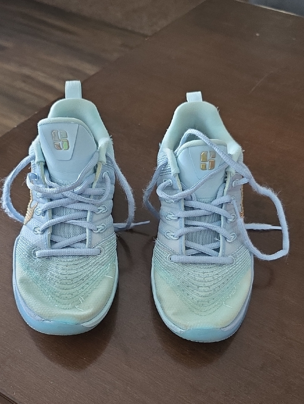 Nike Light Blue Girls' Basketball Shoes